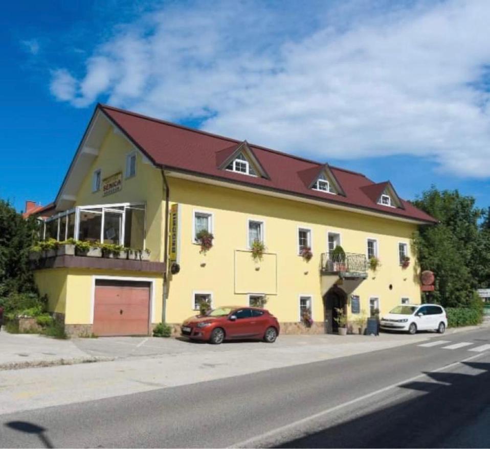 Gostisce Senica Hotel Senovo Exterior foto